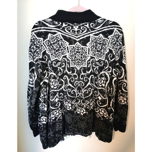 Bob Mackie Wearable Art Cotton Blend Black White Print Full Zip Sweater 1X - Picture 2 of 4
